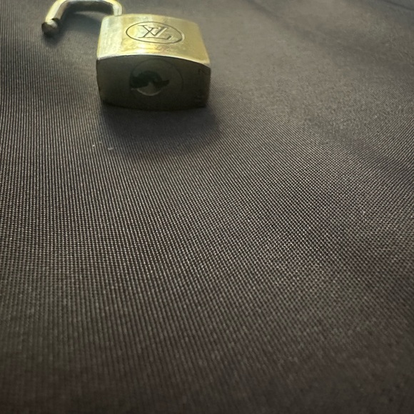 Authentic Louis Vuitton Padlock & Key New - Picture 3 of 6